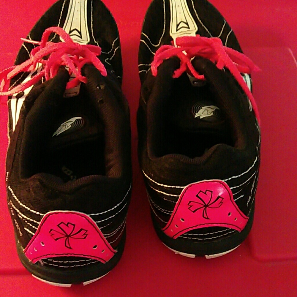 Shoes - Picture 3 of 3