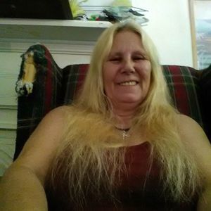 Meet your Posher, Ellie