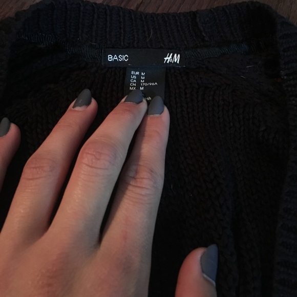 CLOSET CLOSING - Picture 4 of 5