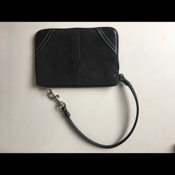 Black coach wristlet - Picture 2 of 2