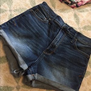 Hollister jean shorts