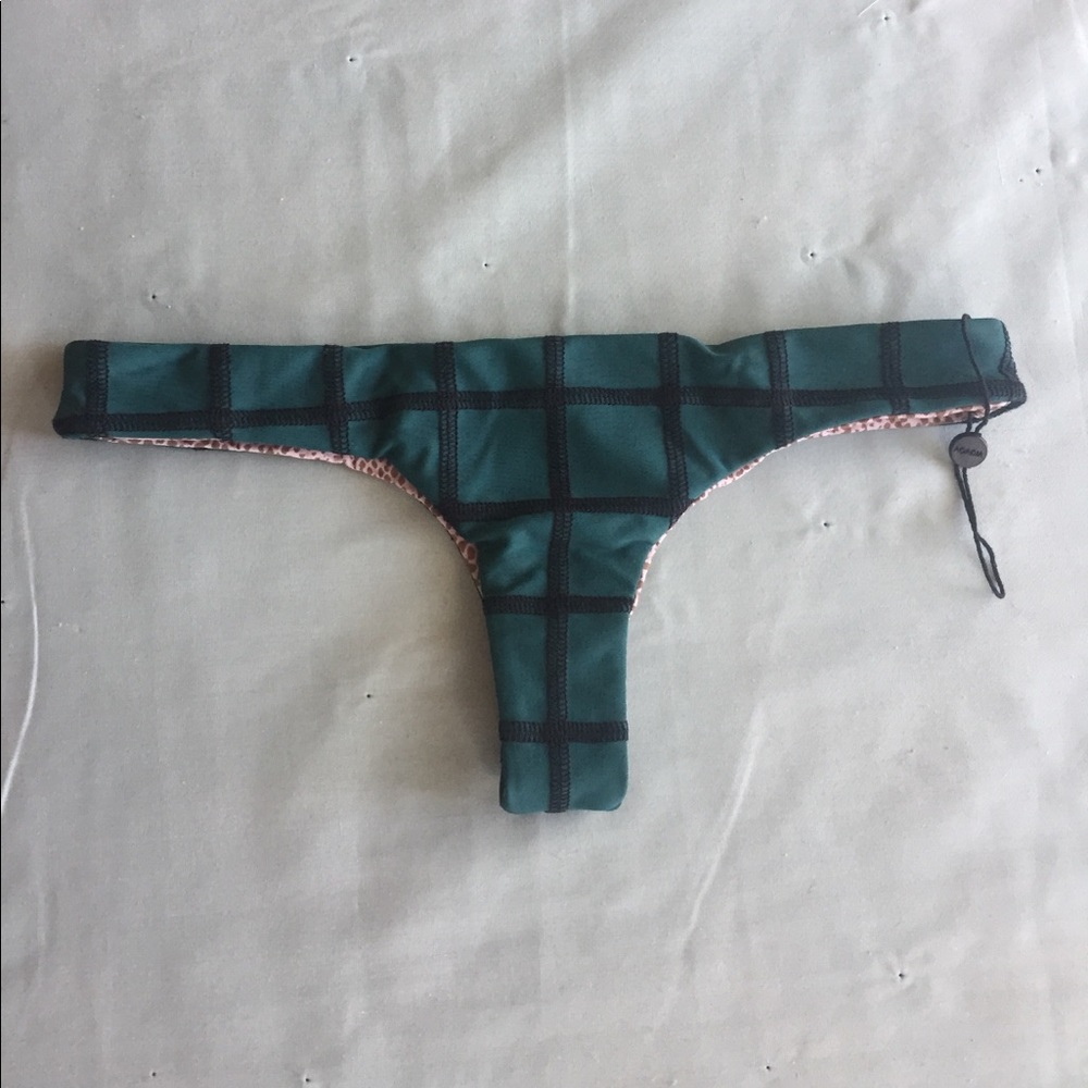 Acacia Hookipa Stitched Bottoms in Seaweed TRADED