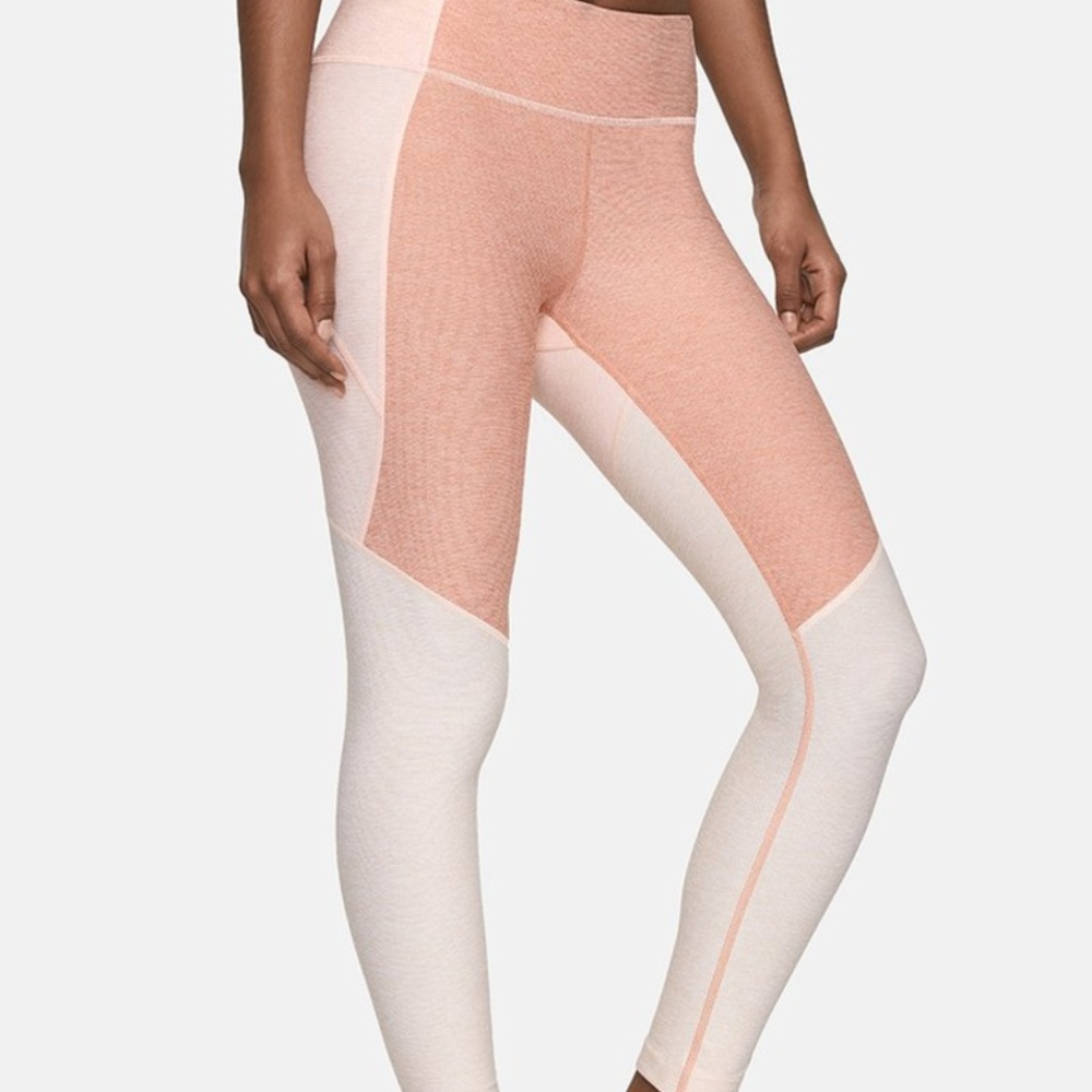 OV Leggings