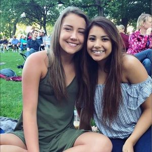 Meet your Posher, Malina