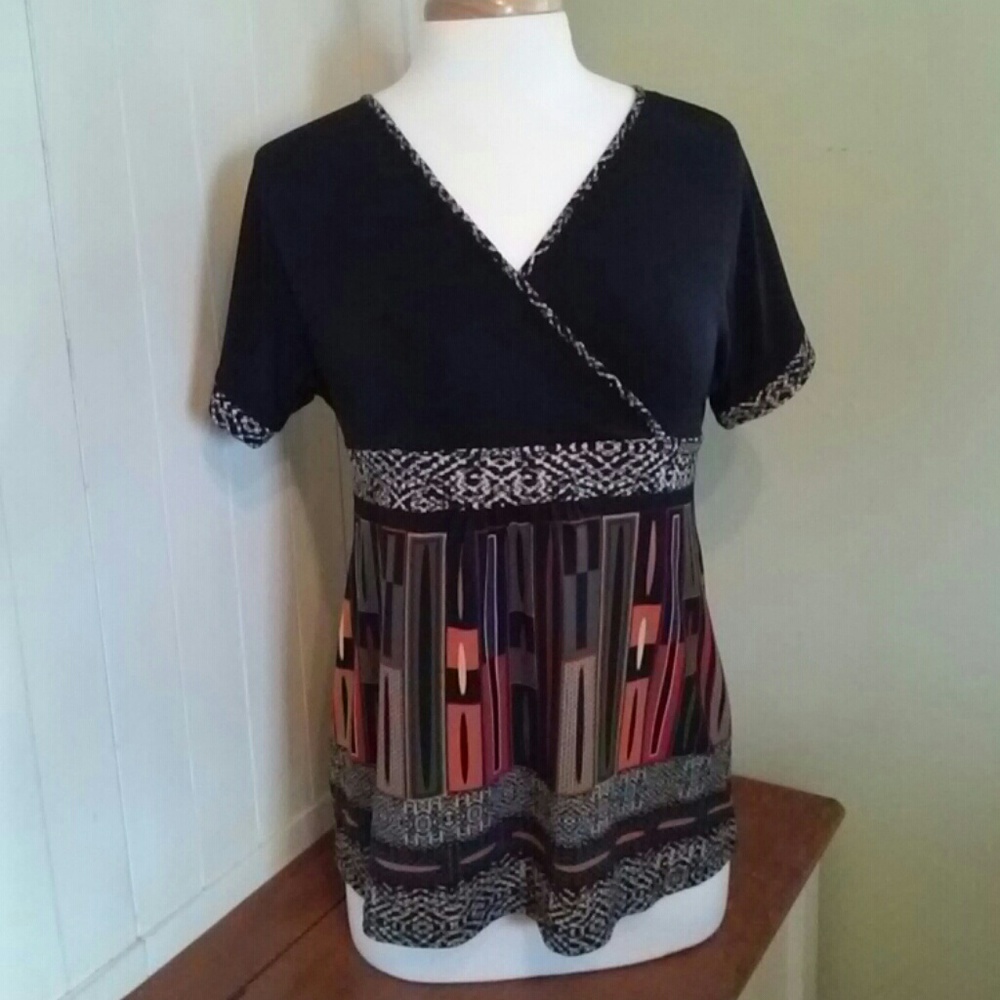 Misses Tribal Print Short Sleeve Top