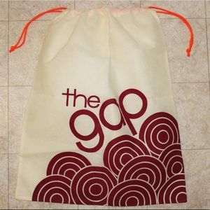 The GAP Dust Bag