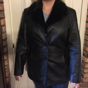 Genuine Leather Jacket with fur collar❤️