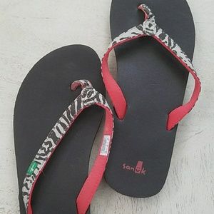 Sanuk Flip Flops