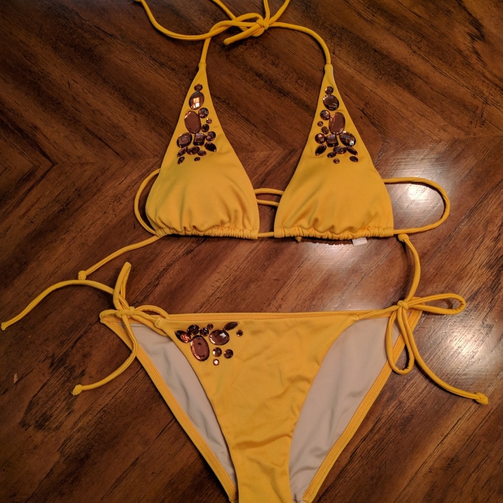 Victoria's Secret bikini