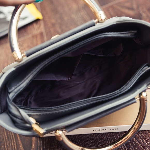 LAST ONE Kitty Handbag - Picture 5 of 8