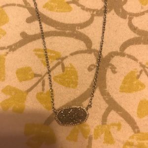 Kendra Scott necklace
