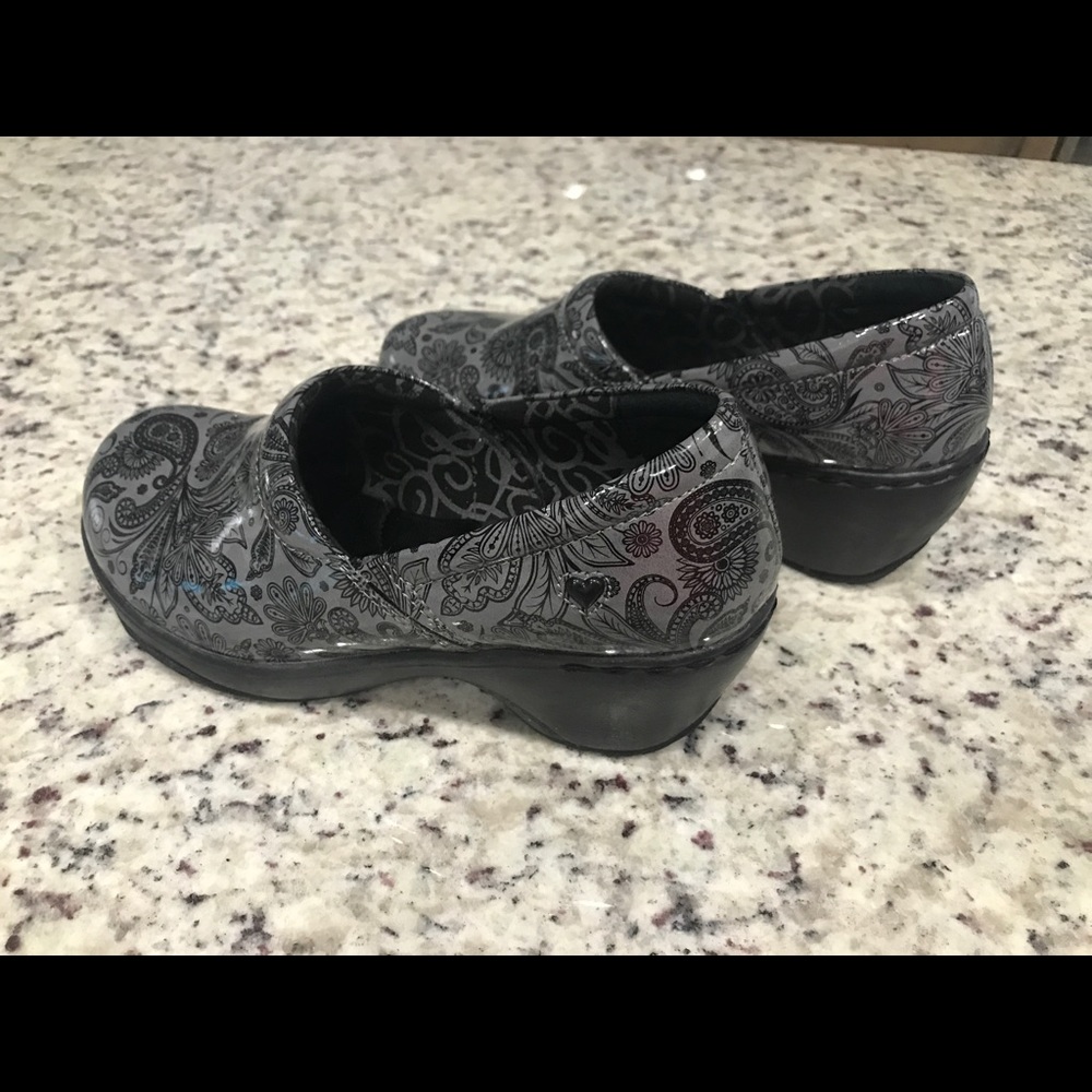 Nurse mate shoes size 8 1/2