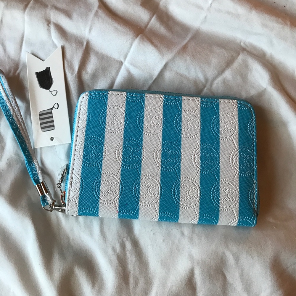 Cruise Club wallet