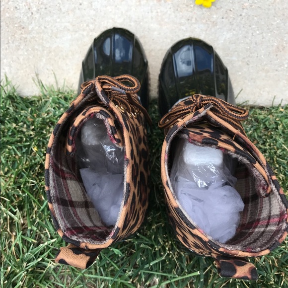 LAST TWO! << Leopard Print Duck Boots Rain Boot >> - Picture 4 of 6