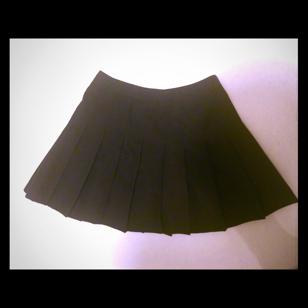 Schoolgirl style pleated skirt from Forever21