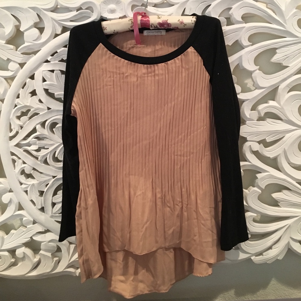 Long sleeve comfort shirt.