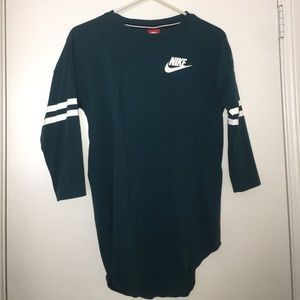 Nike Quarter Sleeve Shirt