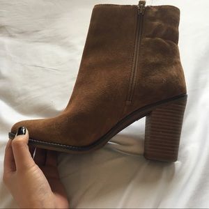 Ankle boots 😻