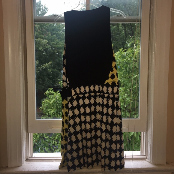 SOLD Diane von Furstenberg Moriko Dress - Picture 3 of 6