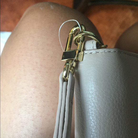 🌟SOLD🌟NWT Tory Burch Mercer Smartphone Wristlet - Picture 7 of 7