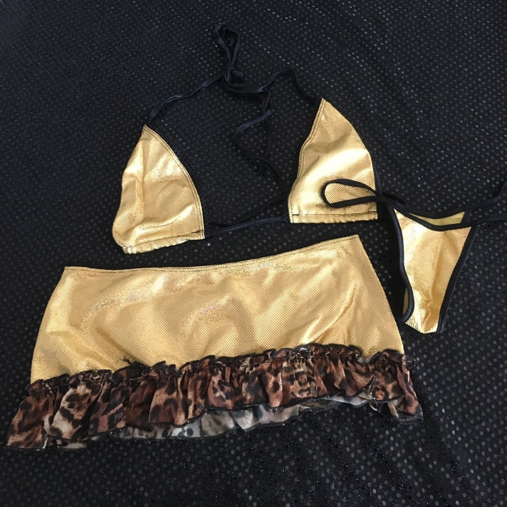 Exotic dance wear 3 piece thong bikini set