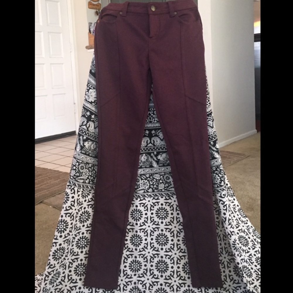 FREE PEOPLE MAROON STRETCHY PANTS POINTE DETAIL 25