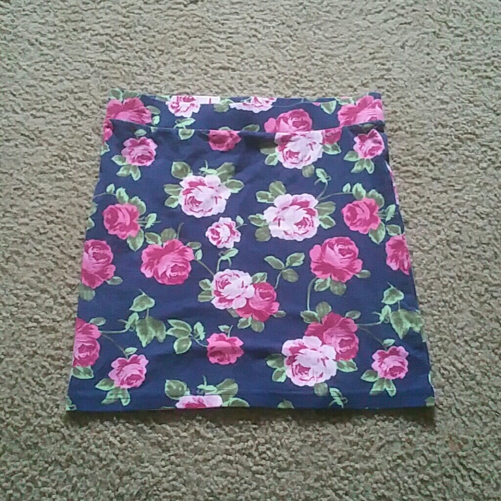 Women's pencil skirt
