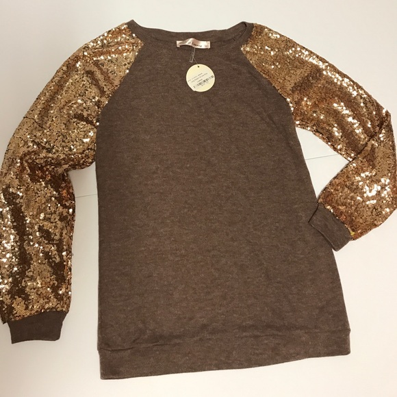 Sweaters - NWT E2 STRETCH OF LOVE SEQUIN ARM SWEATER