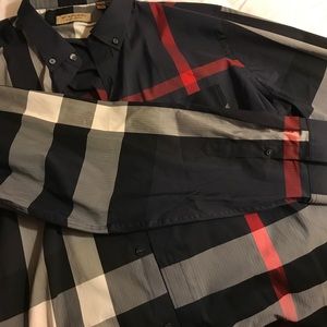 BRAND NEW WITH TAGS MENS BURBURRY BUTTON UP SHIRT