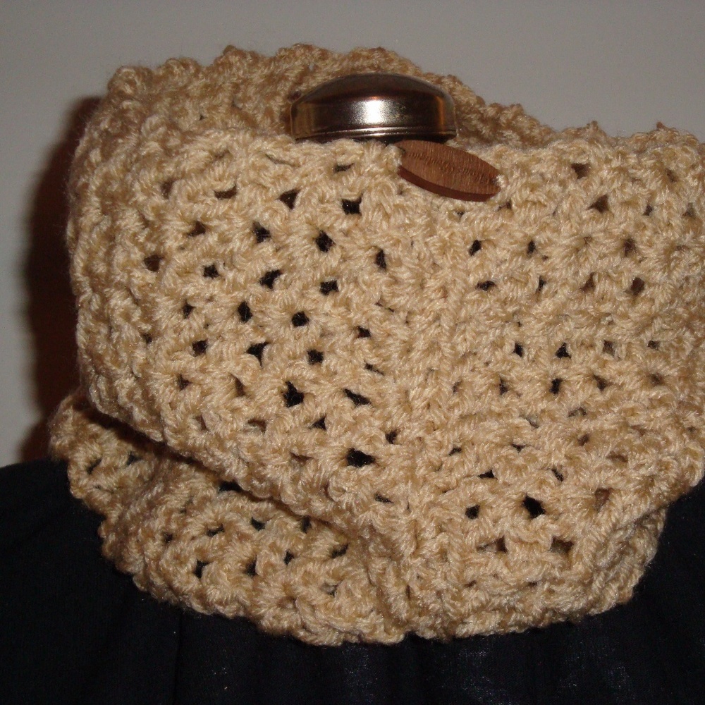 Unisex Neckie Cowl