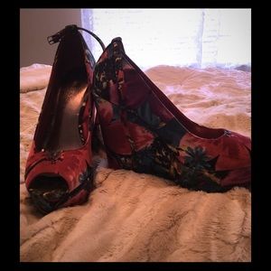 🌸Floral Wedges 🌸