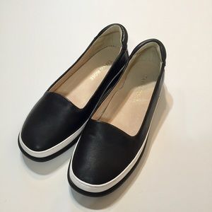 Taryn Rose Black Casual Flats