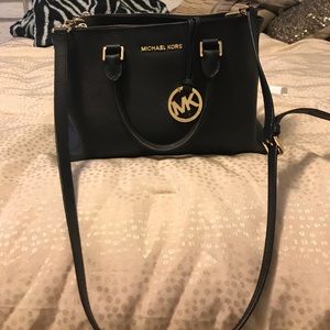Authentic Michael kors hobo cross body