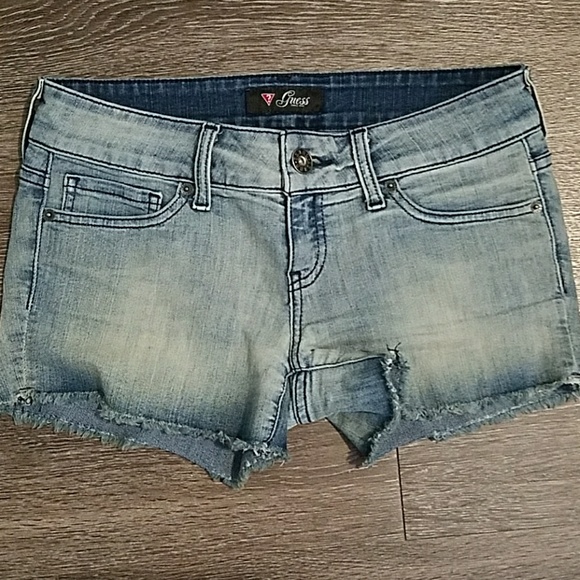 Jean Guess shorts - Picture 1 of 3