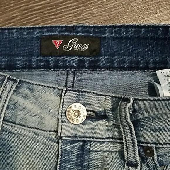 Jean Guess shorts - Picture 3 of 3