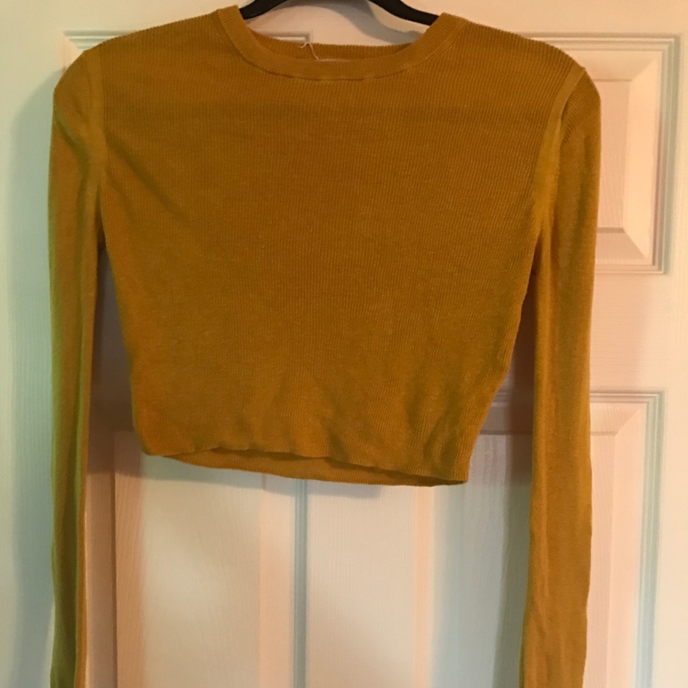 Cropped long sleeve mustard sweater