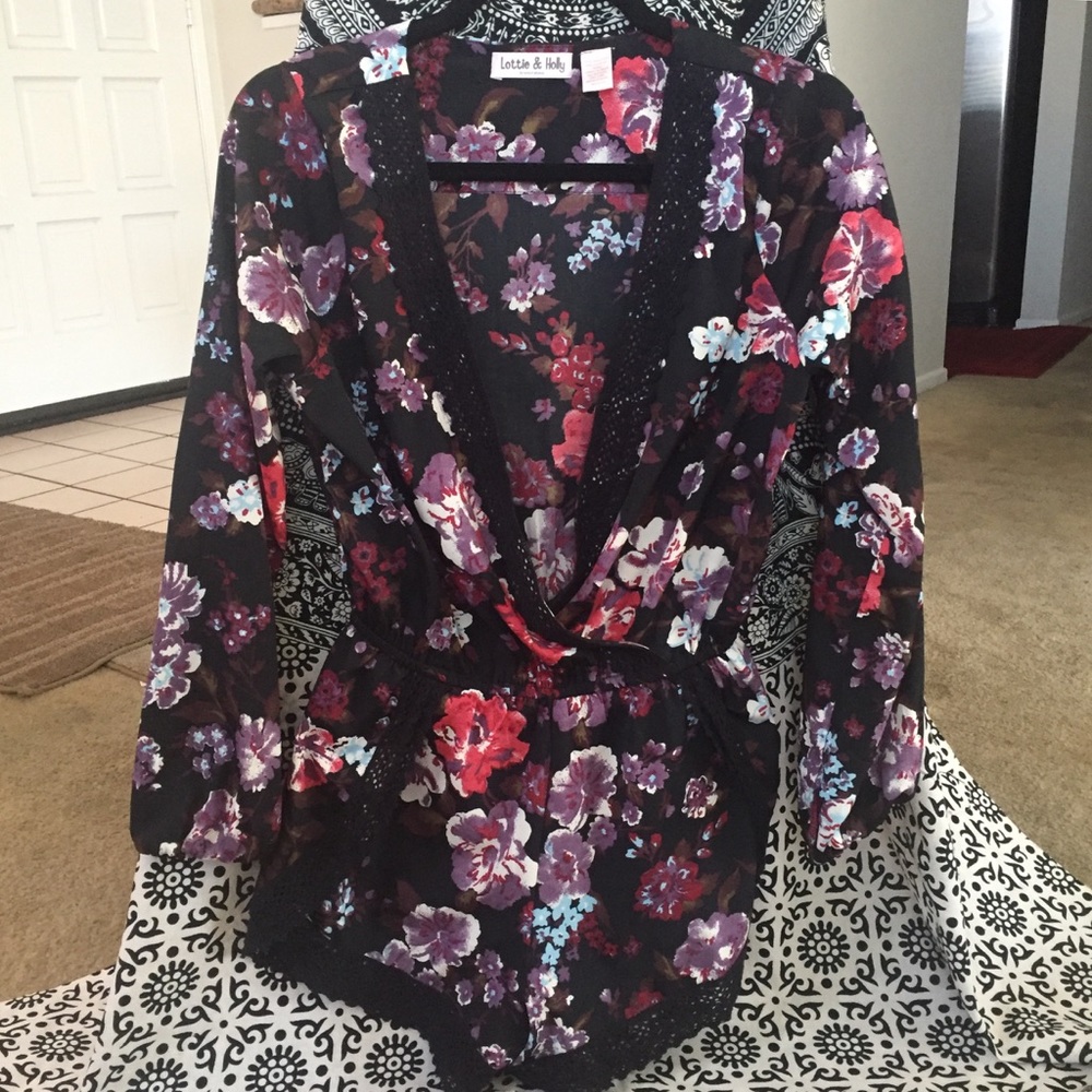 BLACK FLORAL KIMONO ROMPER LONG SLEEVE S