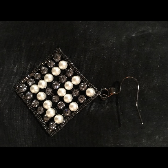 Pearl rhinestones mesh ADD ON priced - Picture 3 of 3