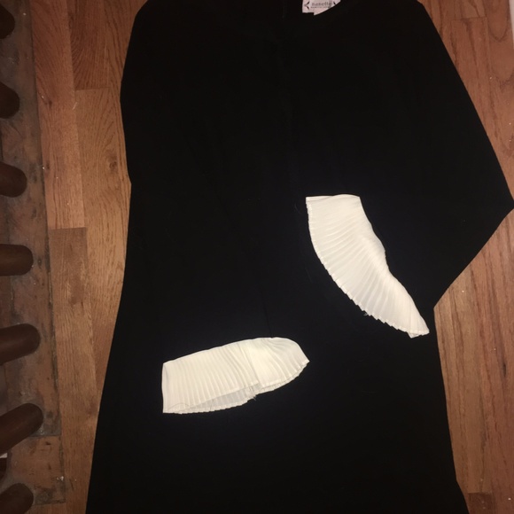 Nanette Lepore Pleat Cuff French Dress NWOT - Picture 4 of 5