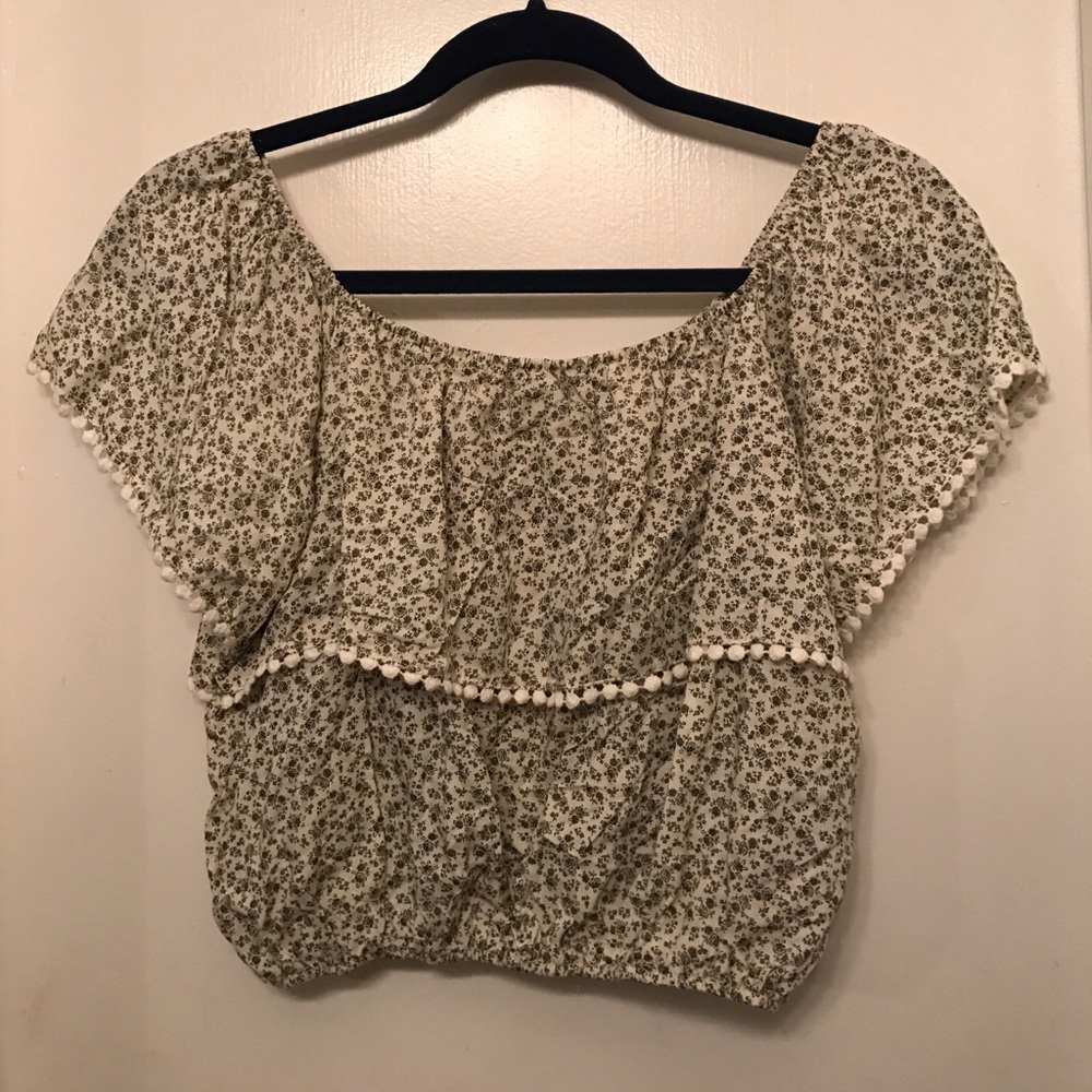 Off the shoulder crop too