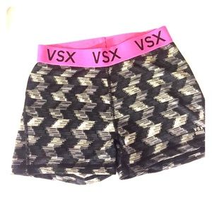 ✨SALE✨Victoria's Secret VSX sport short