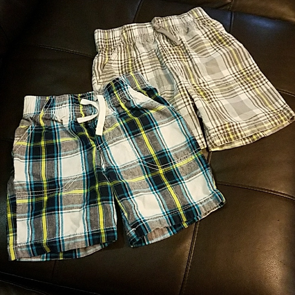 2 pairs of toddler shorts