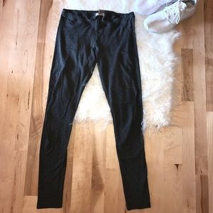 GRAY ZENNA OUTFITTERS LEGGINGS