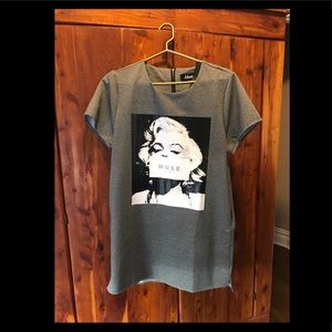 Muse Marilyn Monroe t-shirt dress with pockets