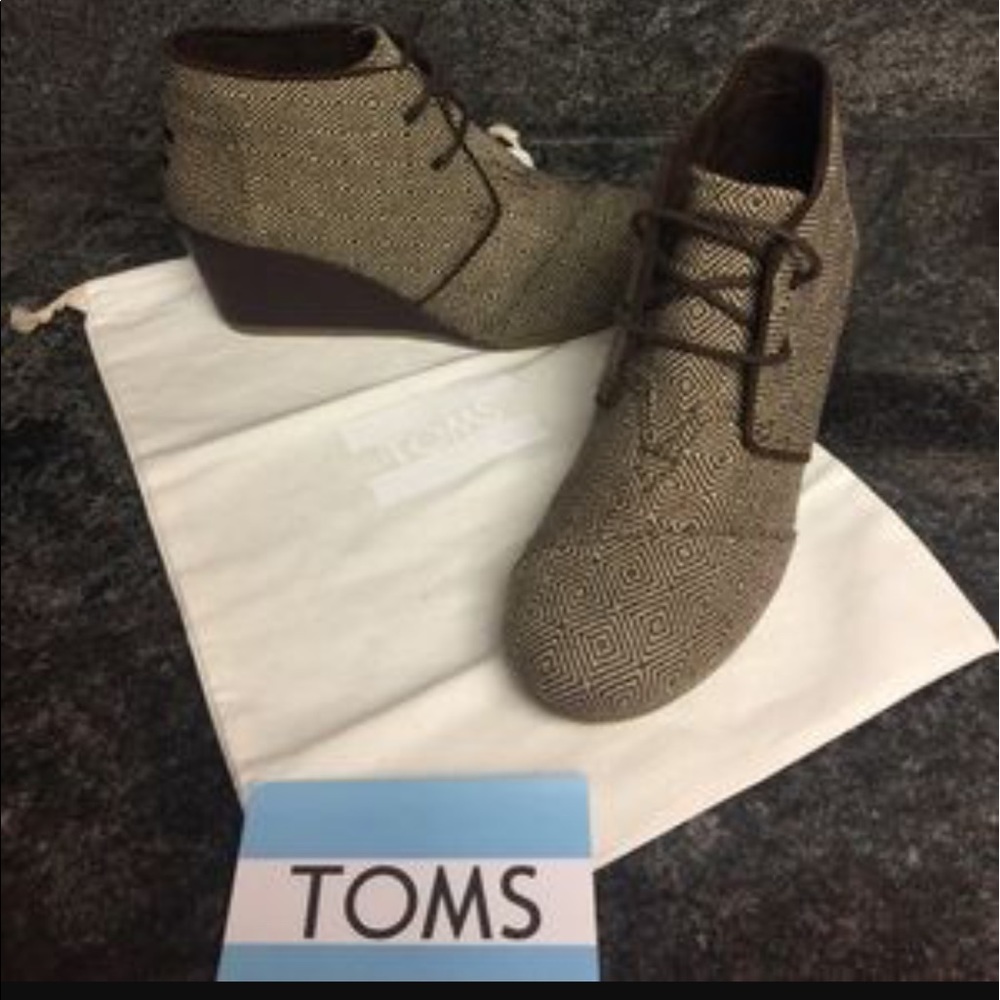 Tons desert wedge