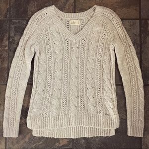 Hollister cable knit sweater tan beige like new!