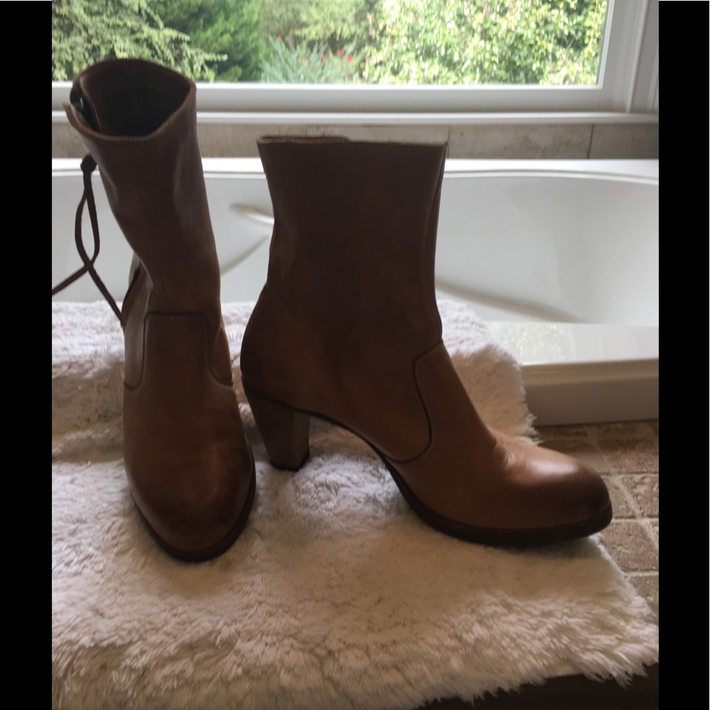 Black stone Leather Burnt Tan Booties