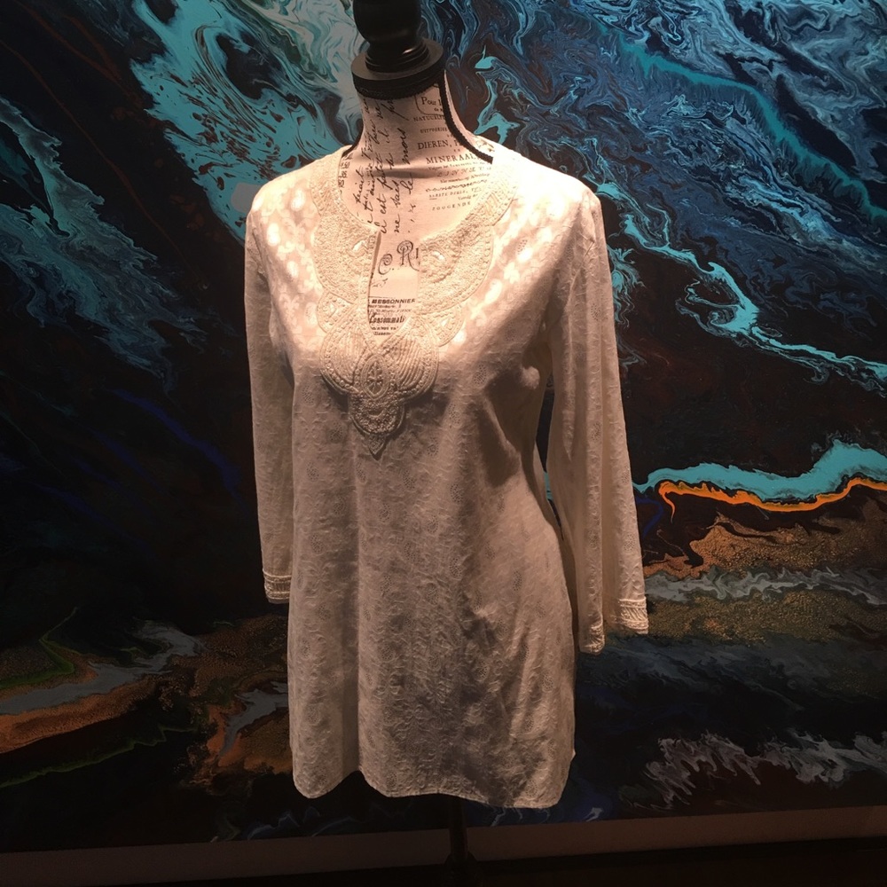 🌷Beautiful Beaded Tunic