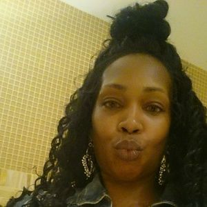 Meet your Posher, Sandra