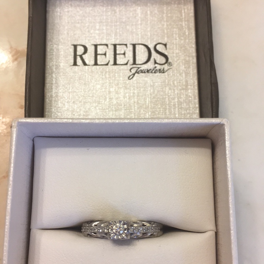 Promise/engagement ring